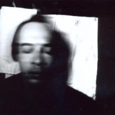 Autoportrait, face, tirage, sténopé, 1999.